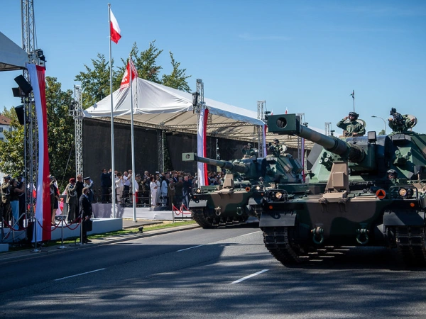 Broń ze Stalowej Woli na defiladzie w Warszawie