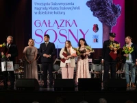 Gałązka Sosny i Anna German
