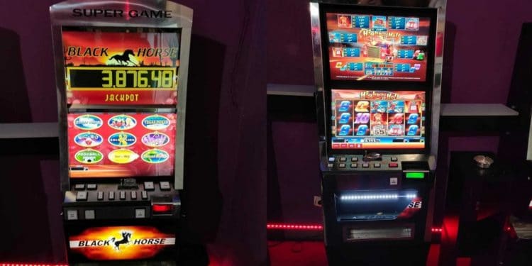 Policjanci zabezpieczyli nielegalne automaty do gier