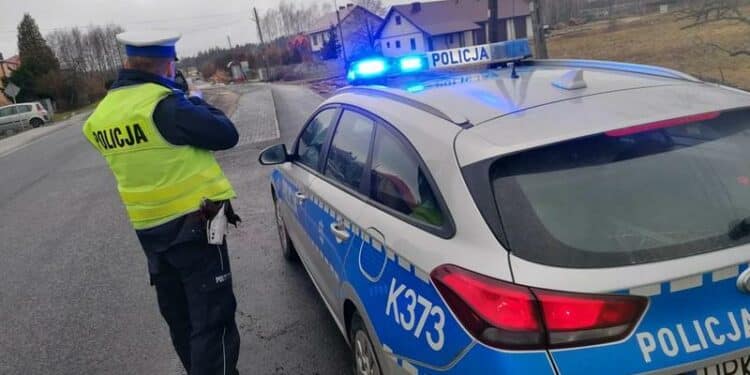 Jeden kierowca był pijany, drugi miał pasażera "na gapę" Sztafeta.pl
